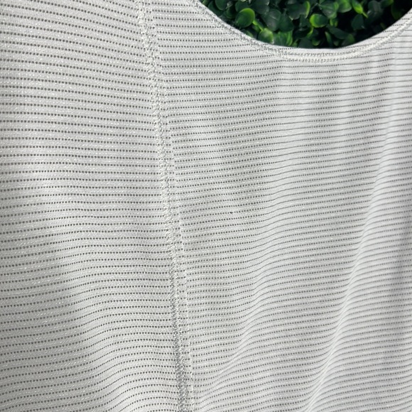 Lululemon | Run Righteous Tank heathered light gray - Picture 4 of 9